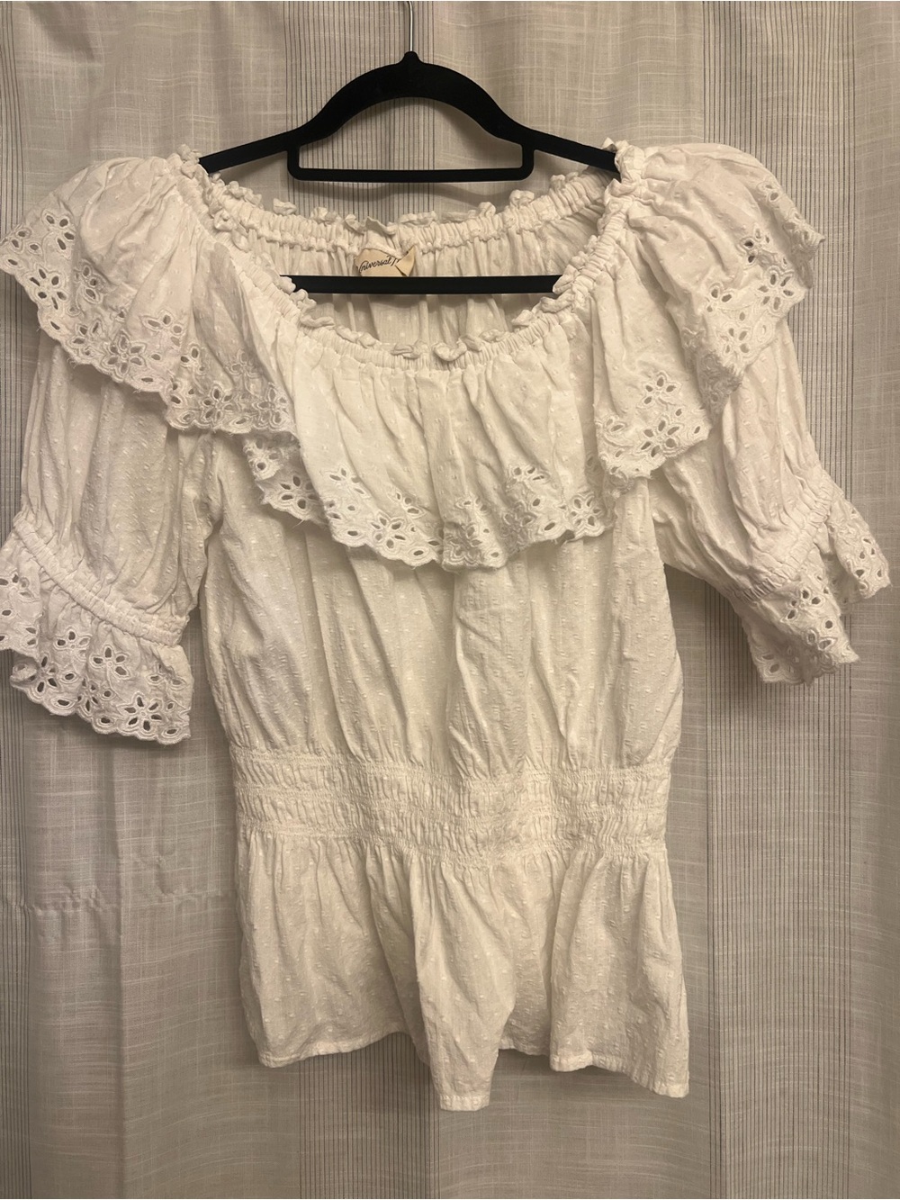 Lovely coquette white frilly top!